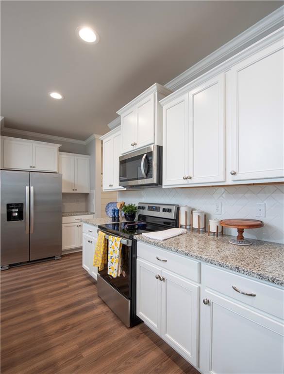 5407 Maple Grv Lane Flowery Branch, GA 30542 - Photo 4 of 18