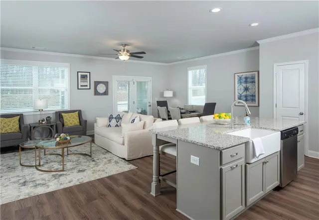 $381,200 | 5407 Maple Grv Lane, Flowery Branch, GA 30542