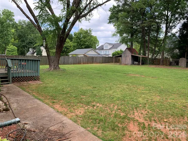 $3,600 | 16518 Greenfarm Road, Huntersville, NC 28078