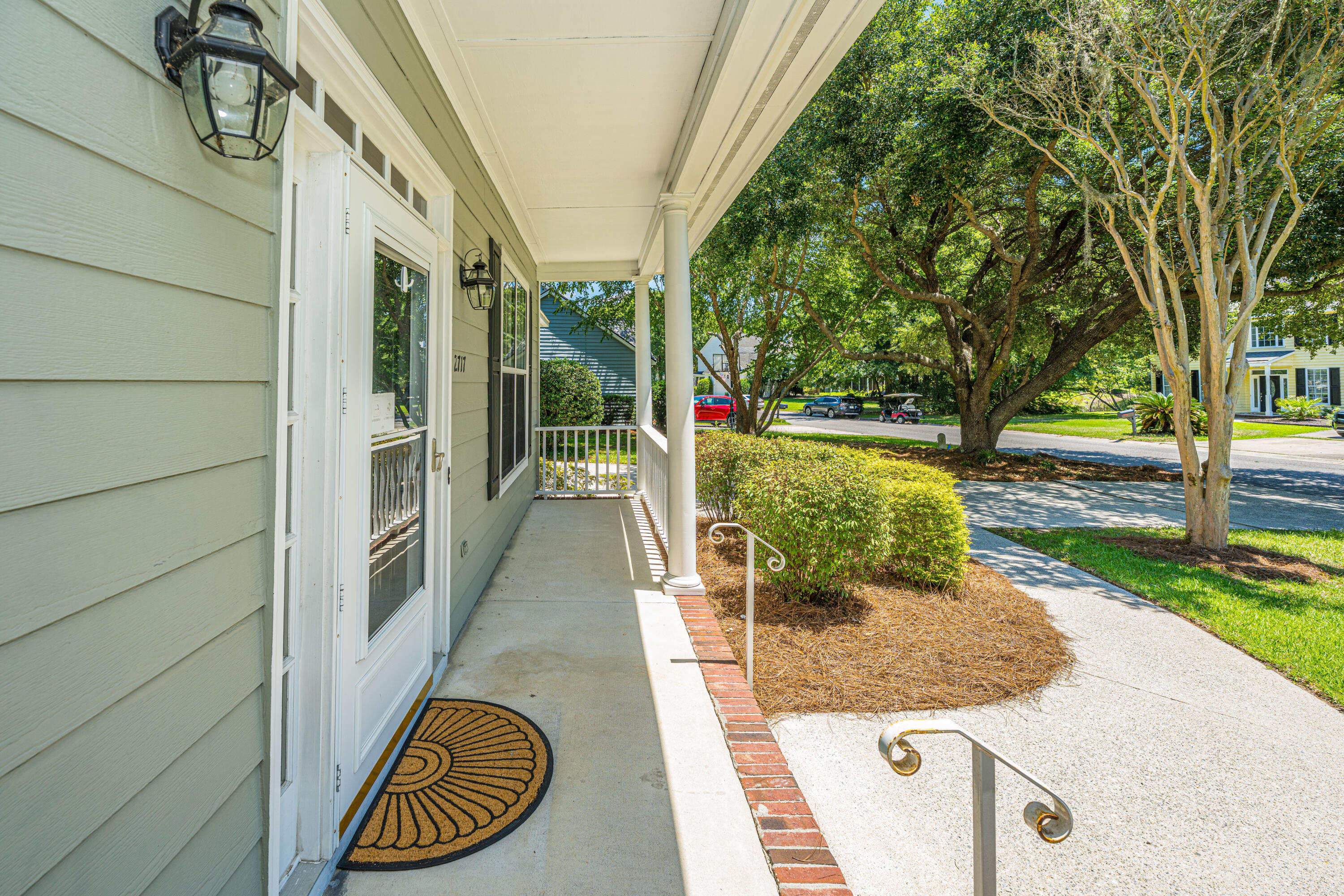2717 Merwether Lane Mount Pleasant, SC 29466 - Photo 6 of 46 2717MerwetherLane010