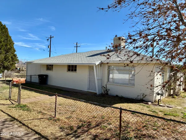 $279,900 | 105 Dorothy Drive, Bisbee, AZ 85603