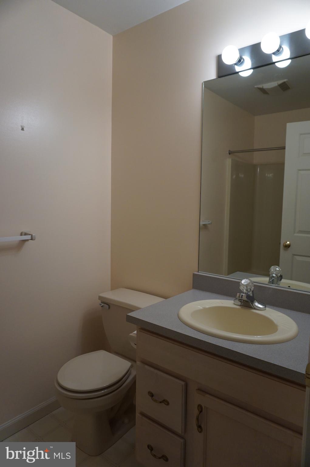 121 Oak Ridge Lane Dallastown, PA 17313 - Photo 18 of 40 Gallery Image 18