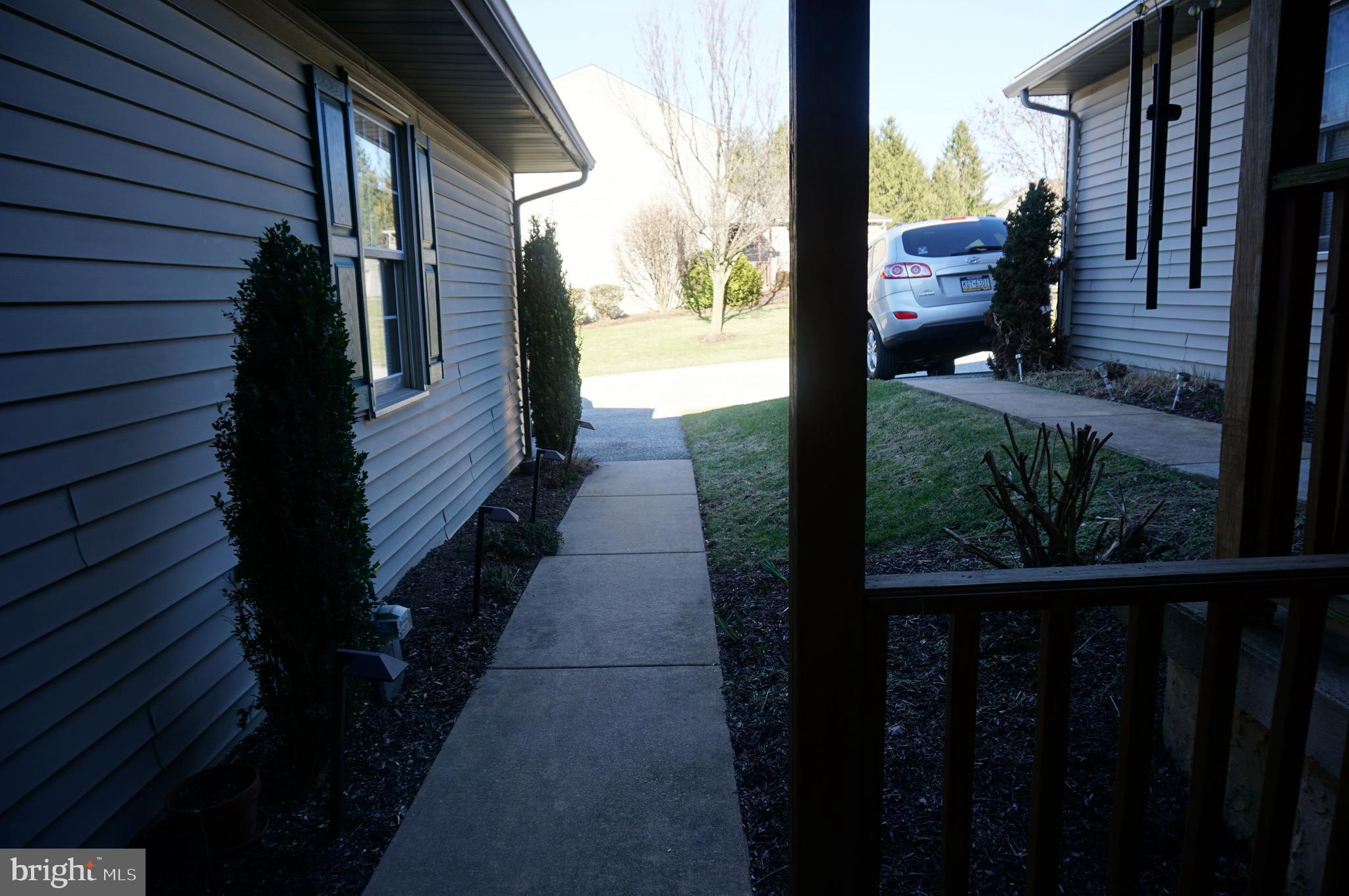 121 Oak Ridge Lane Dallastown, PA 17313 - Photo 3 of 40 Gallery Image 3