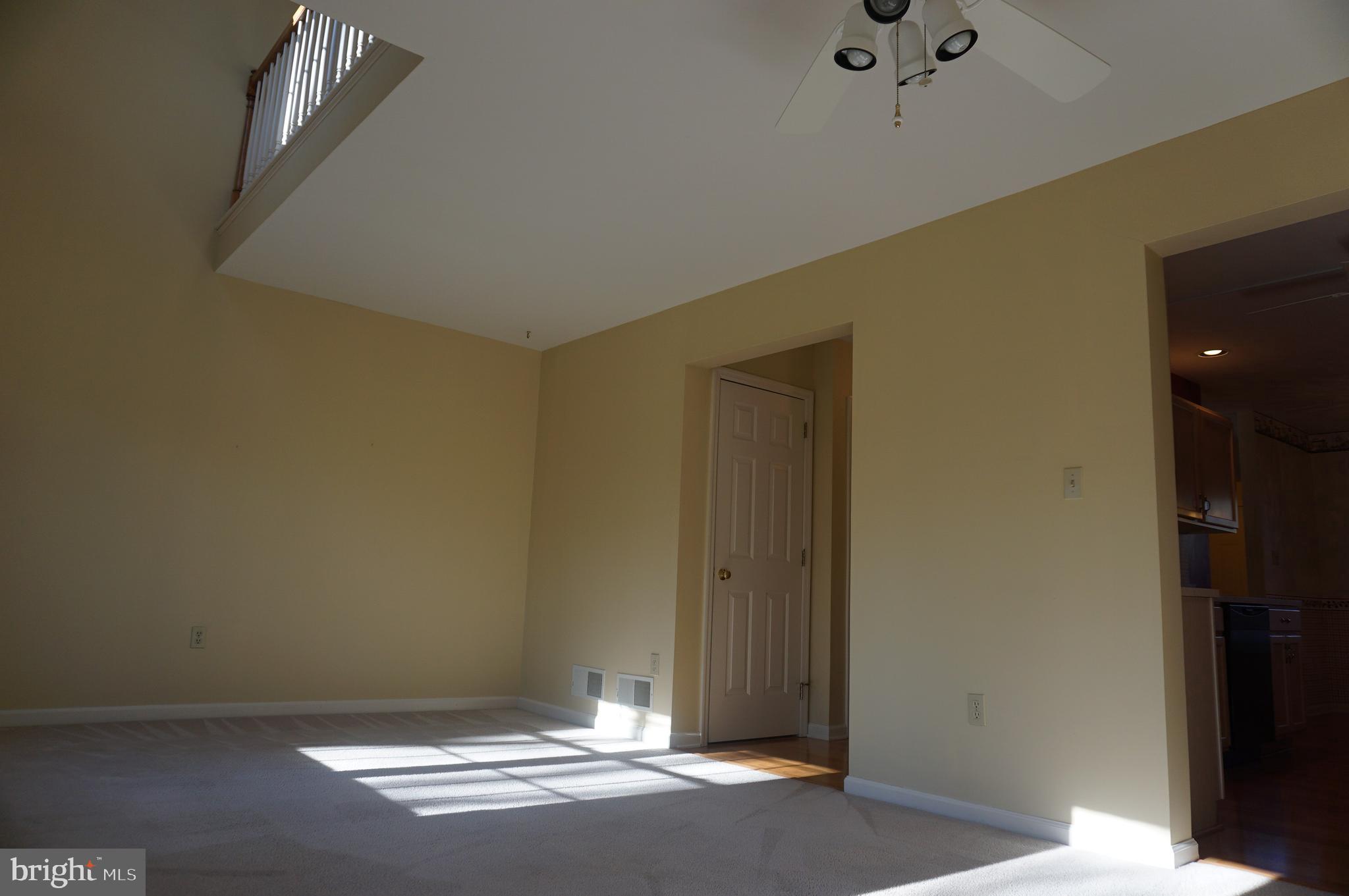 121 Oak Ridge Lane Dallastown, PA 17313 - Photo 5 of 40 Gallery Image 5