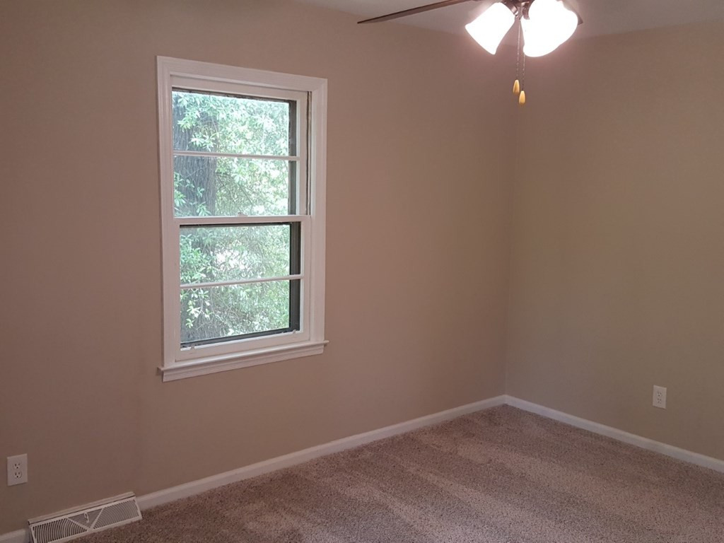 12640 Main Street Williston, SC 29853 - Photo 17 of 33