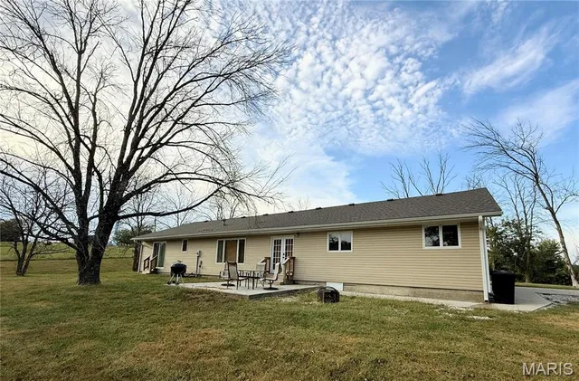 $350,000 | 26172 Highway 11, Brookfield, MO 64628