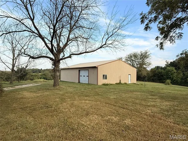 $350,000 | 26172 Highway 11, Brookfield, MO 64628