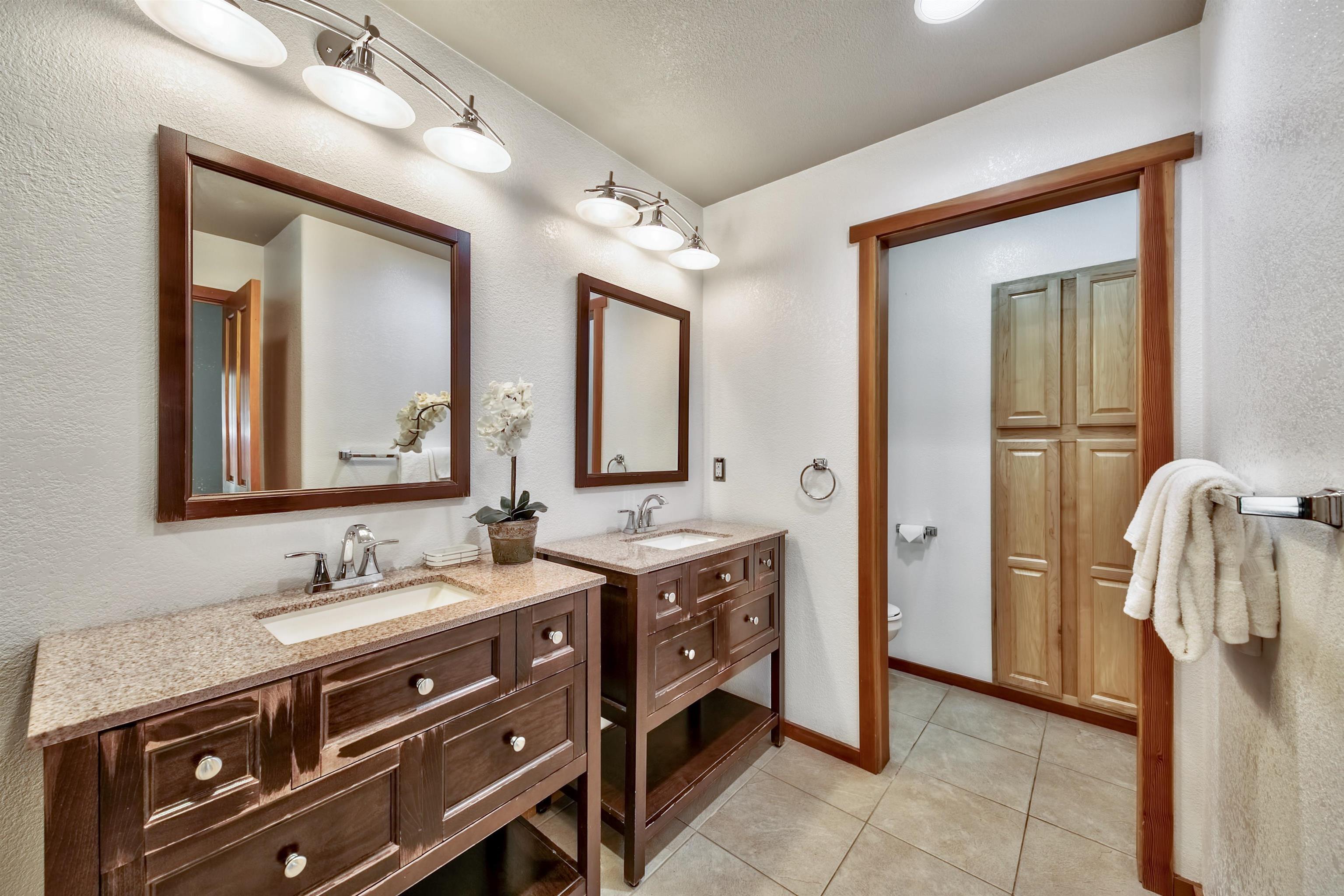 11931 Kitzbuhel Road Truckee, CA 96161 - Photo 14 of 20 Gallery Image 14
