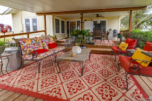 $2,900,000 | 11801 Jim Terrill Road, Adkins, TX 78101