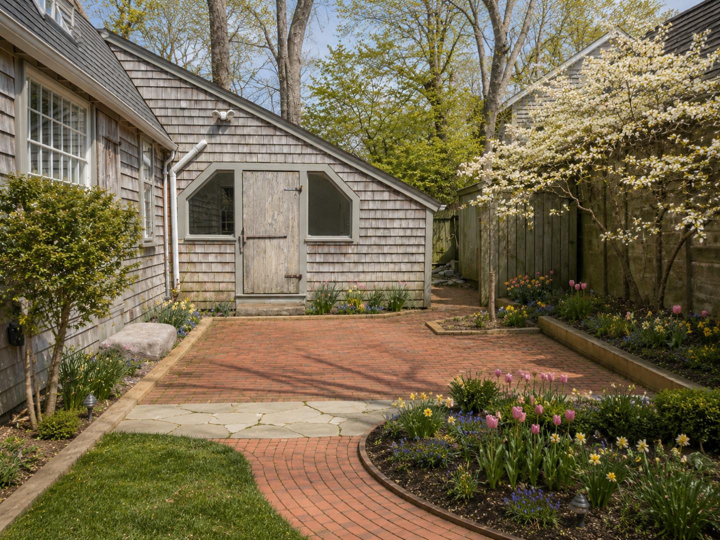24 Milk Street Nantucket, MA 02554 - Photo 35 of 39