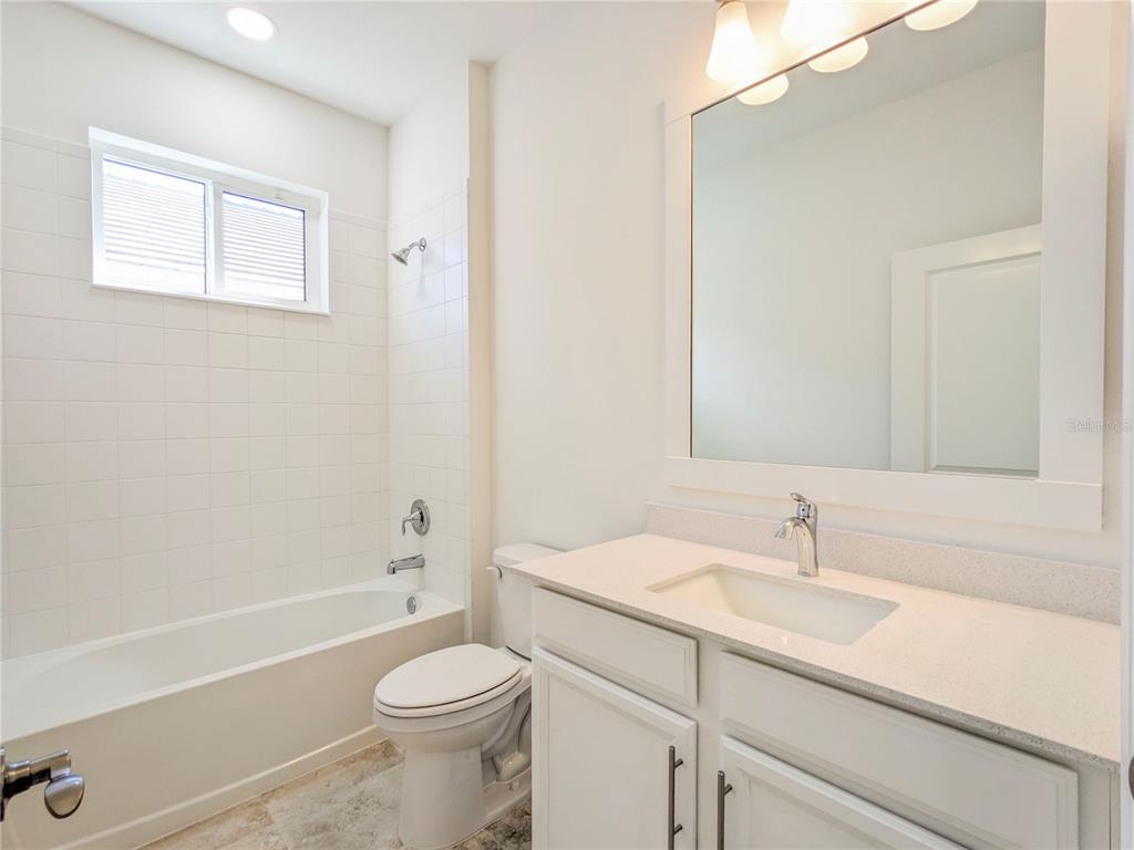 8125 Sternway Road Sarasota, FL 34240 - Photo 21 of 49