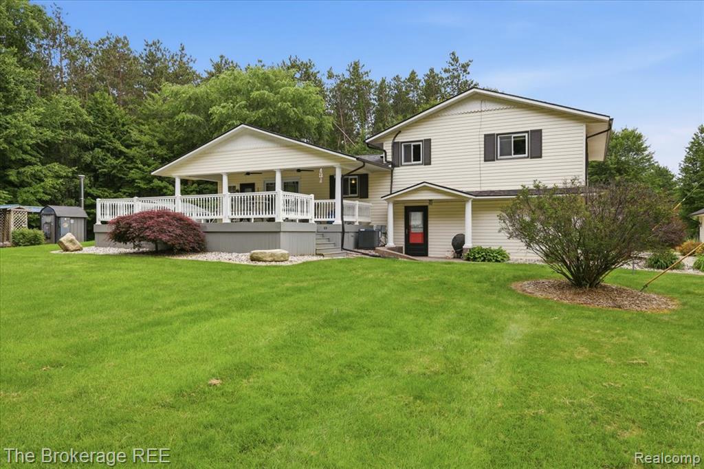 440 North Elm Grove Road Lapeer, MI 48446 - Photo 13 of 64 Gallery Image 13