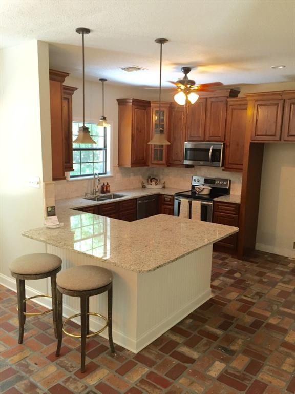 190 Perrilloux Road Madisonville, LA 70447 - Photo 4 of 24 Gallery Image 4