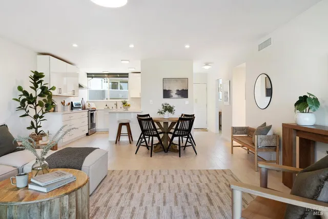 $879,000 | 10 Andrew Drive, Unit 61, Tiburon, CA 94920