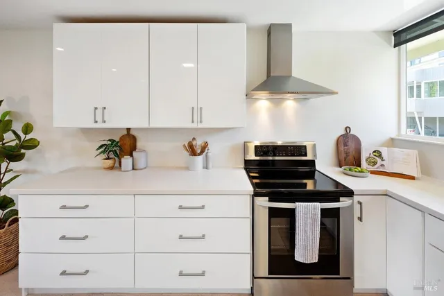 $879,000 | 10 Andrew Drive, Unit 61, Tiburon, CA 94920