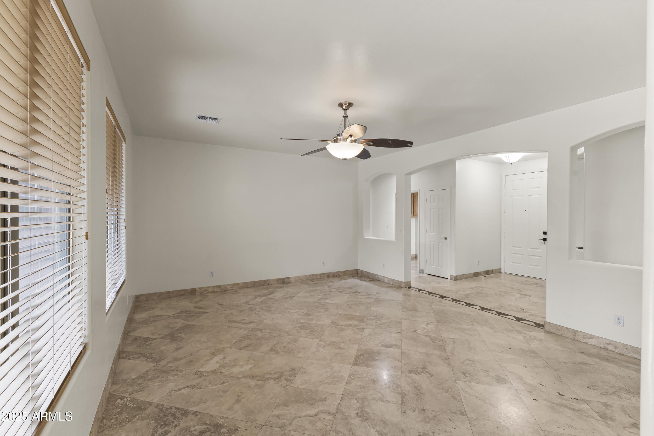 14089 West Charter Oak Road Surprise, AZ 85379 - Photo 10 of 34 10_10