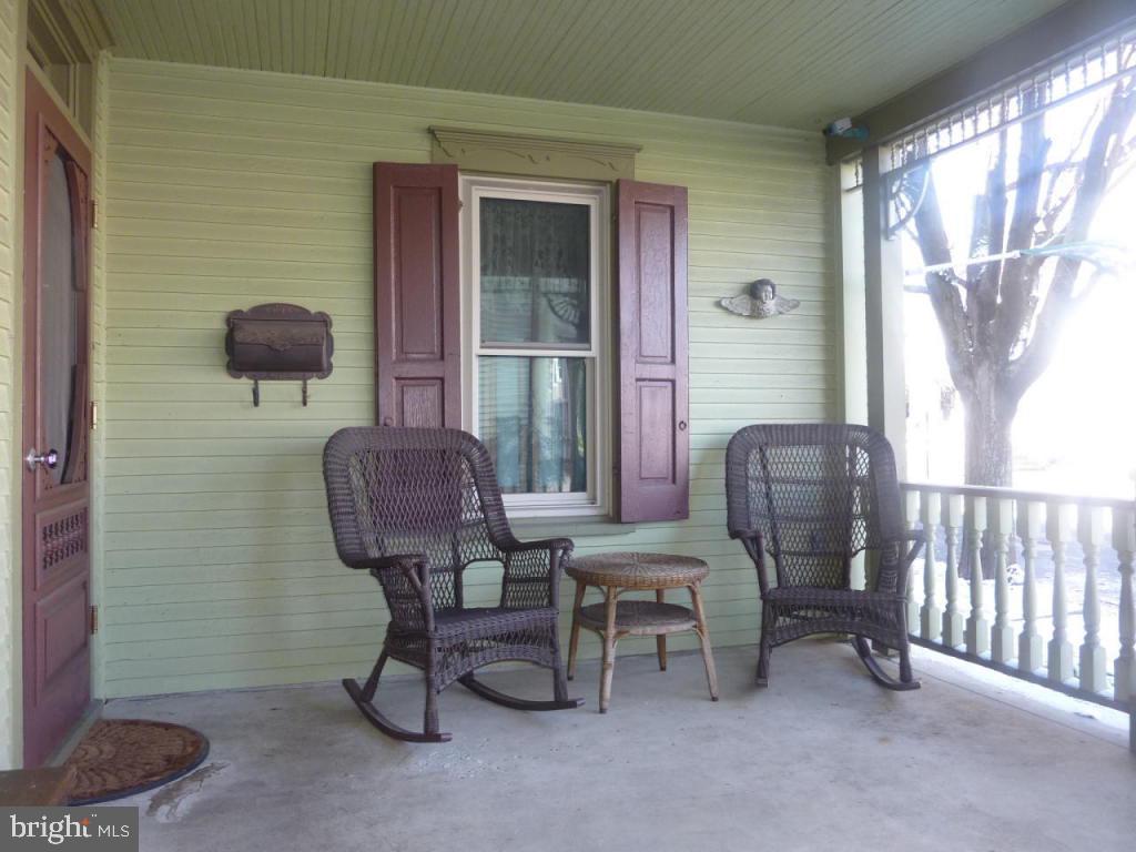 116 West Orange Street Lititz, PA 17543 - Photo 3 of 46