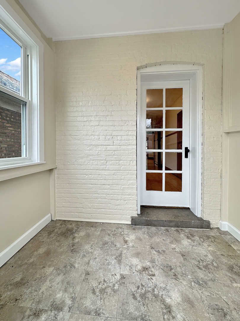 1319 North Ridgeway Avenue Chicago, IL 60651 - Photo 28 of 44 Gallery Image 28