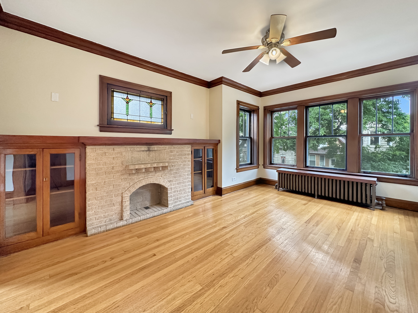1319 North Ridgeway Avenue Chicago, IL 60651 - Photo 3 of 44 Gallery Image 3
