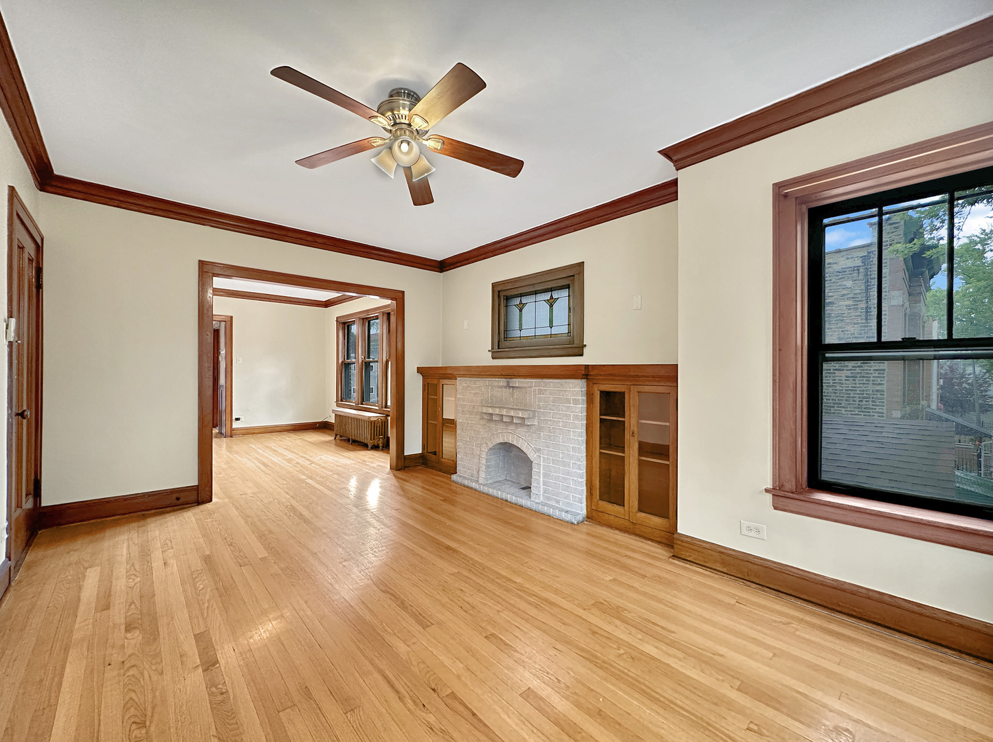 1319 North Ridgeway Avenue Chicago, IL 60651 - Photo 5 of 44 Gallery Image 5