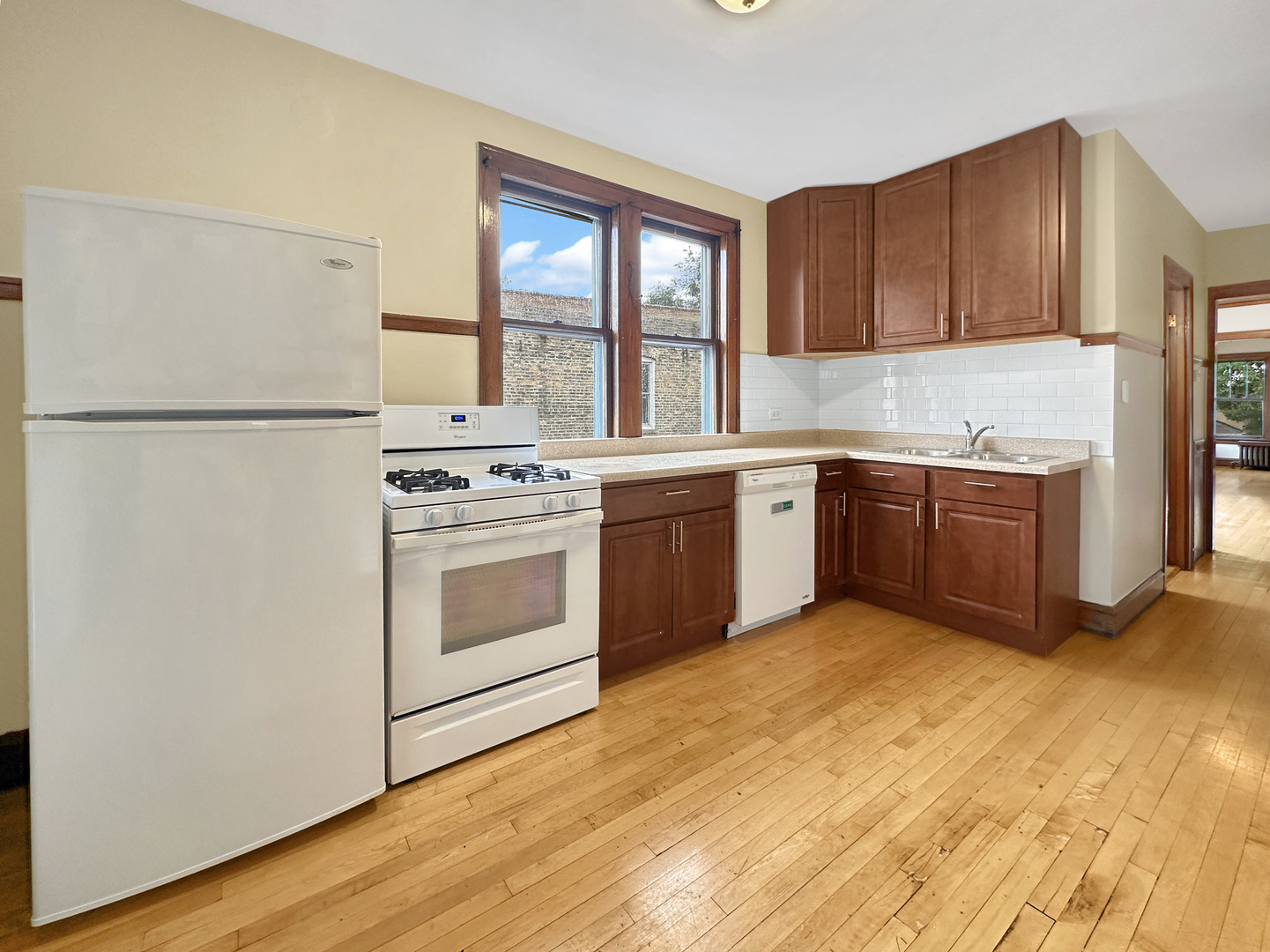 1319 North Ridgeway Avenue Chicago, IL 60651 - Photo 8 of 44 Gallery Image 8