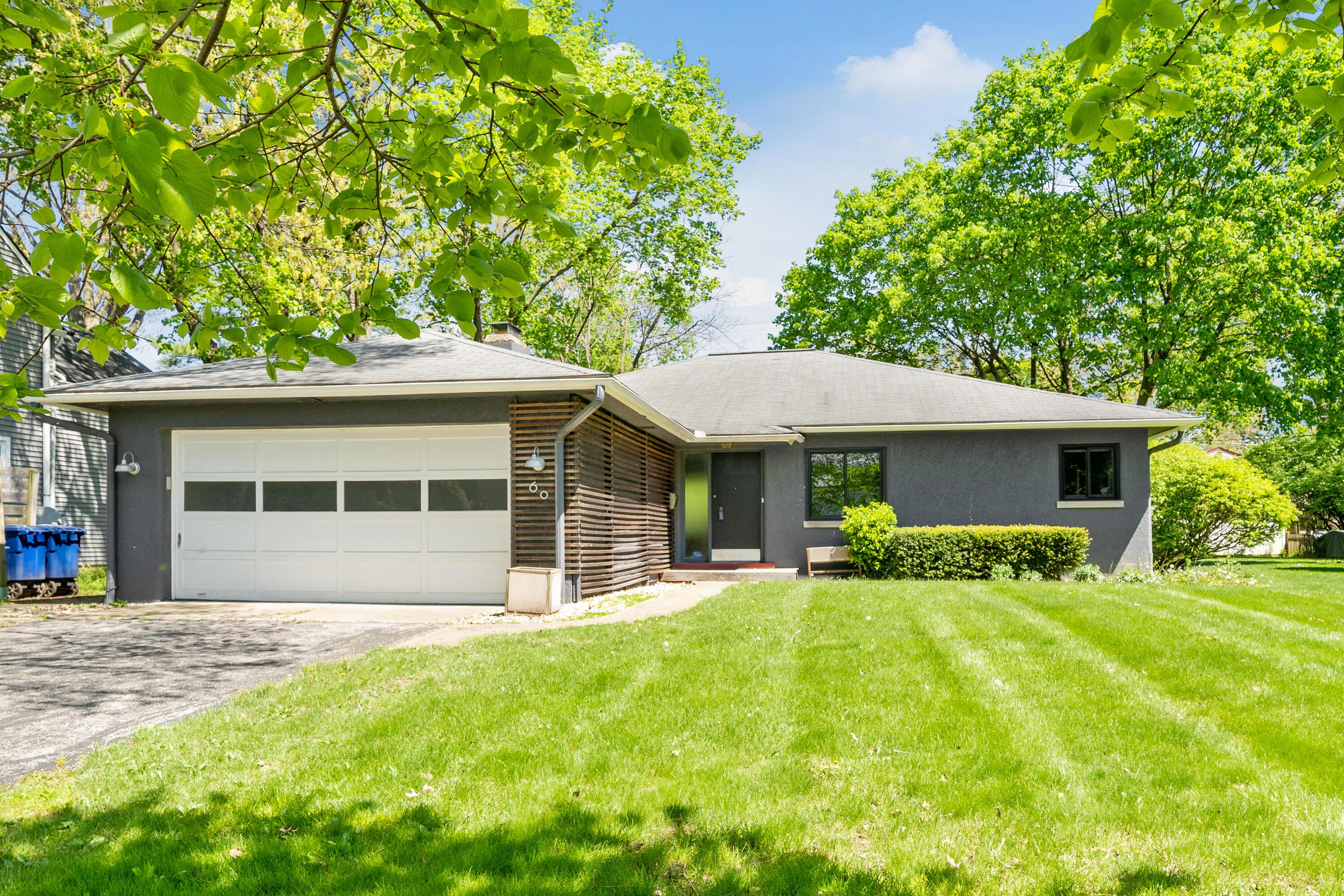 60 South Harding Road Columbus, OH 43209 - Photo 1 of 57 1