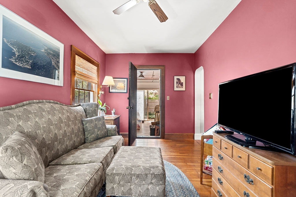 2 Cedar Street Marblehead, MA 01945 - Photo 13 of 30