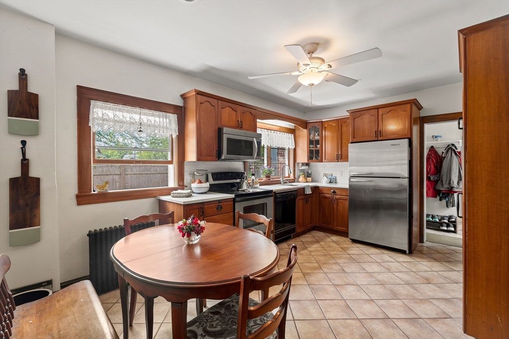 2 Cedar Street Marblehead, MA 01945 - Photo 2 of 30