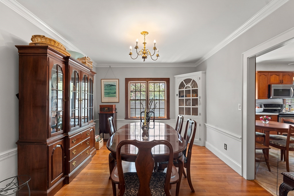 2 Cedar Street Marblehead, MA 01945 - Photo 6 of 30