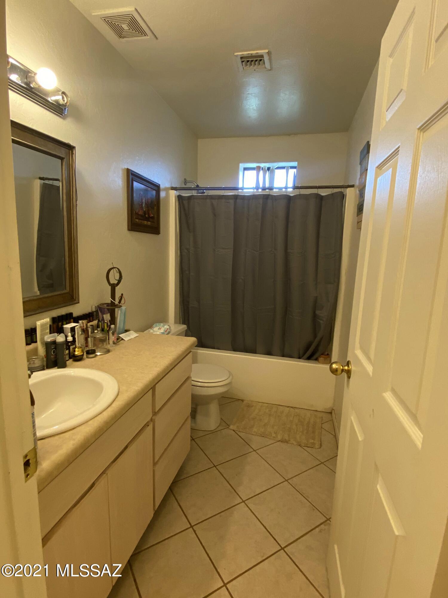 950 Forja Court Rio Rico, AZ 85648 - Photo 10 of 16