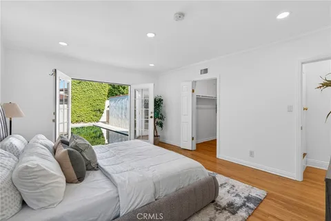 $1,915,000 | 520 North Citrus Avenue, Los Angeles, CA 90036