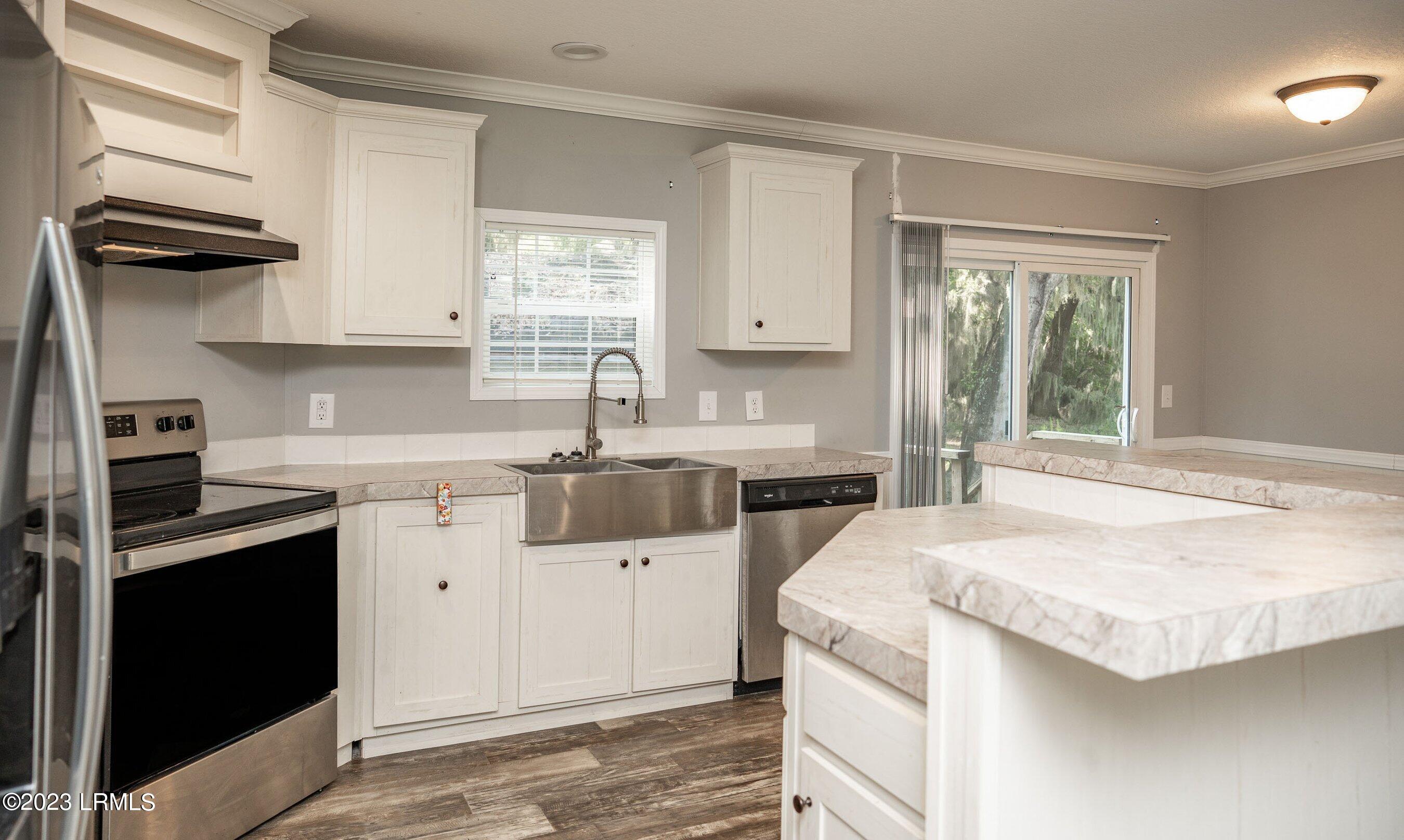 97 State Rd S-7-165 St. Helena Island, SC 29920 - Photo 9 of 26 DSC02582-1.jpg-SMALL