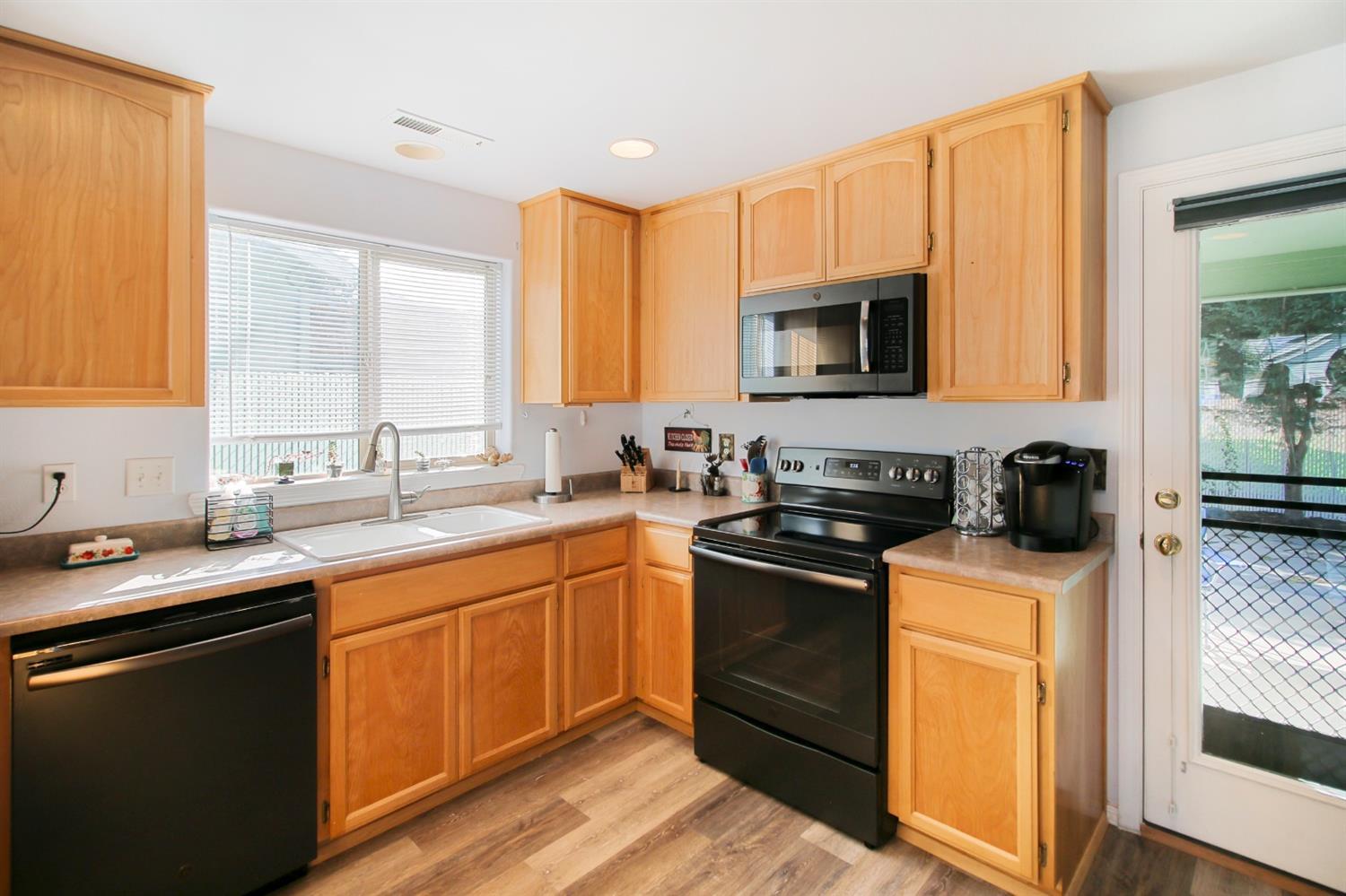 642 Karic Way Eagle Point, OR 97524 - Photo 11 of 28 Additional Photo