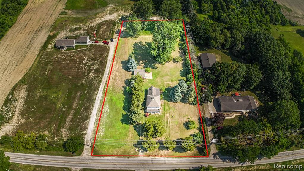 749 East Newburg Road Carleton, MI 48117 - Photo 19 of 43