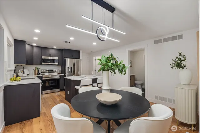 $1,550,000 | 16802 Northeast 6th Place, Bellevue, WA 98008