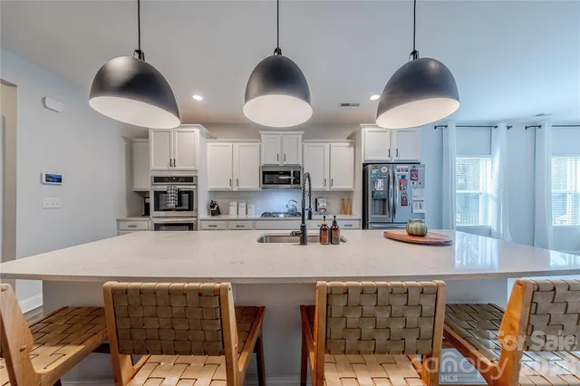 $595,000 | 1059 Willow Grove Lane, Clover, SC 29710