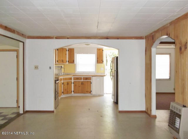 living room to kitchen