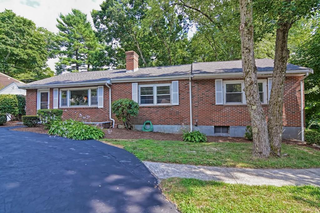 12 Roman Road Woburn, MA 01801 - Photo 3 of 42