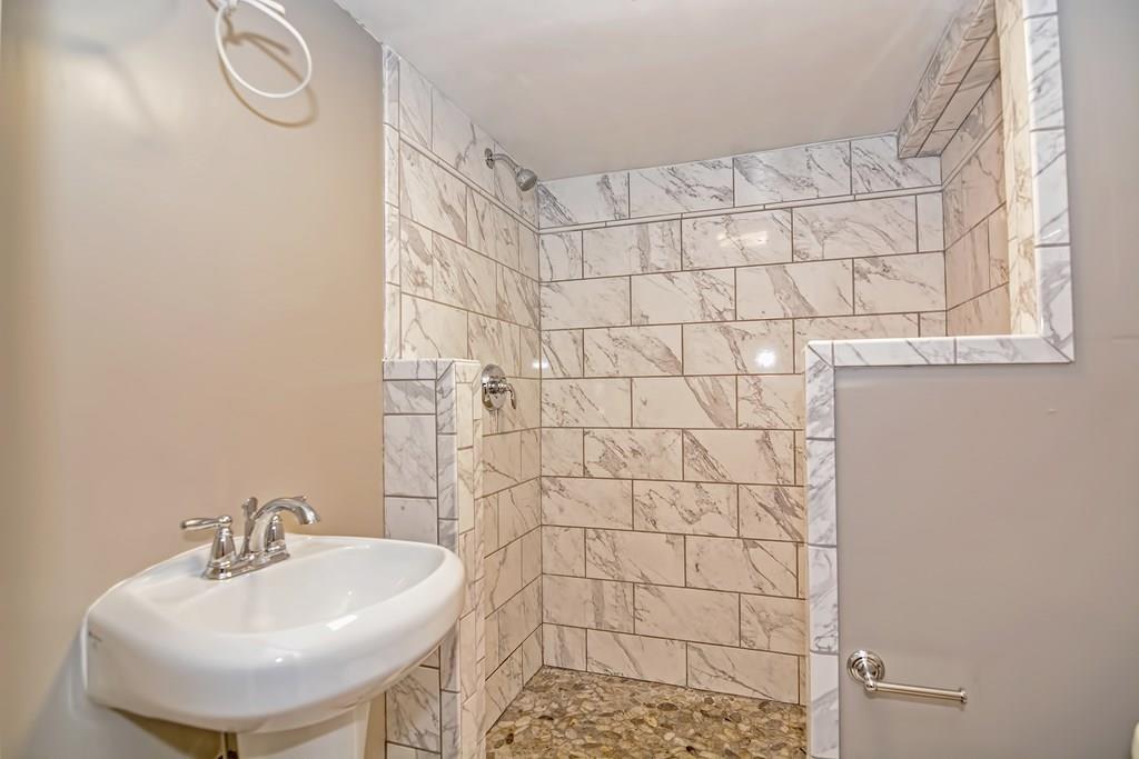 12 Roman Road Woburn, MA 01801 - Photo 31 of 42