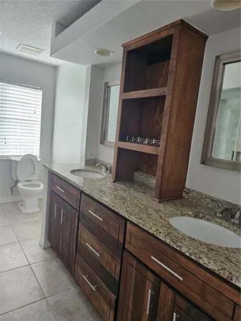 $3,800 | 417 Lake Of The Woods Drive, Venice, FL 34293