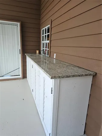 $3,800 | 417 Lake Of The Woods Drive, Venice, FL 34293