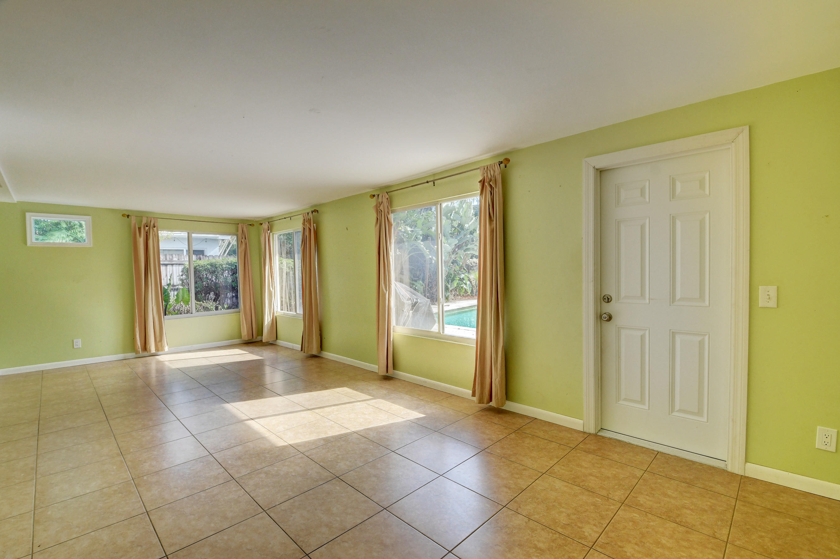 230 Northeast 28th Road Boca Raton, FL 33431 - Photo 31 of 56 31_dsc_2441_2_3_4_5