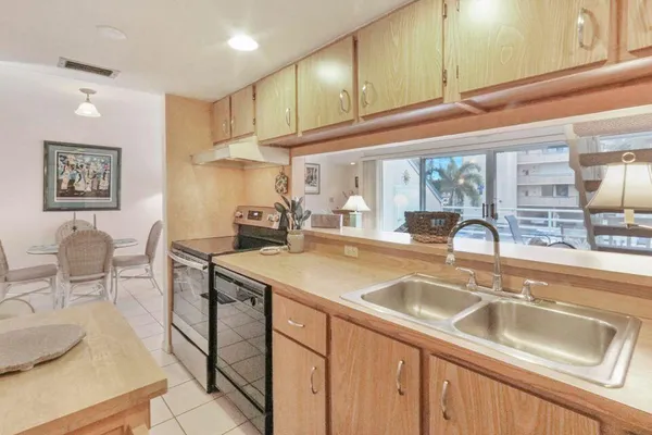 $2,250 | 1605 Highway 1, Unit M2215, Jupiter, FL 33477