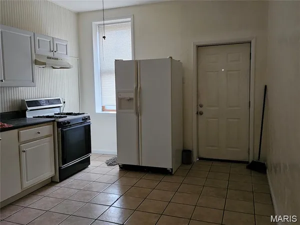 $1,100 | 3807 Potomac Street, Unit 1, St. Louis, MO 63116