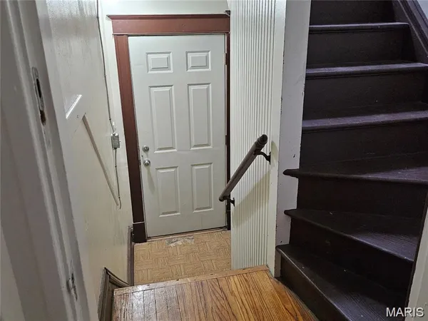 $1,100 | 3807 Potomac Street, Unit 1, St. Louis, MO 63116