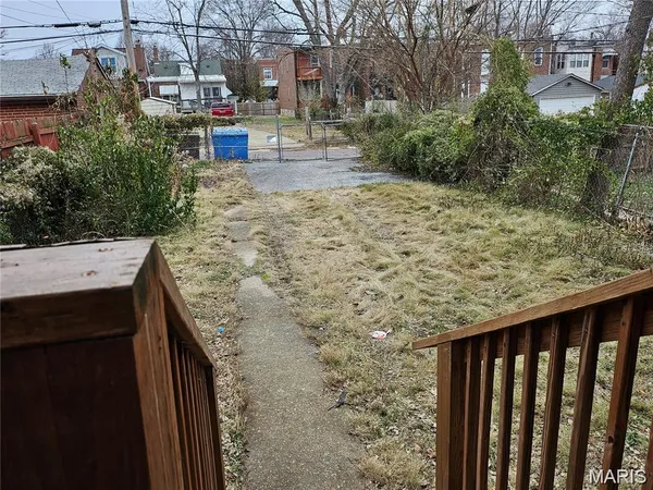 $1,100 | 3807 Potomac Street, Unit 1, St. Louis, MO 63116