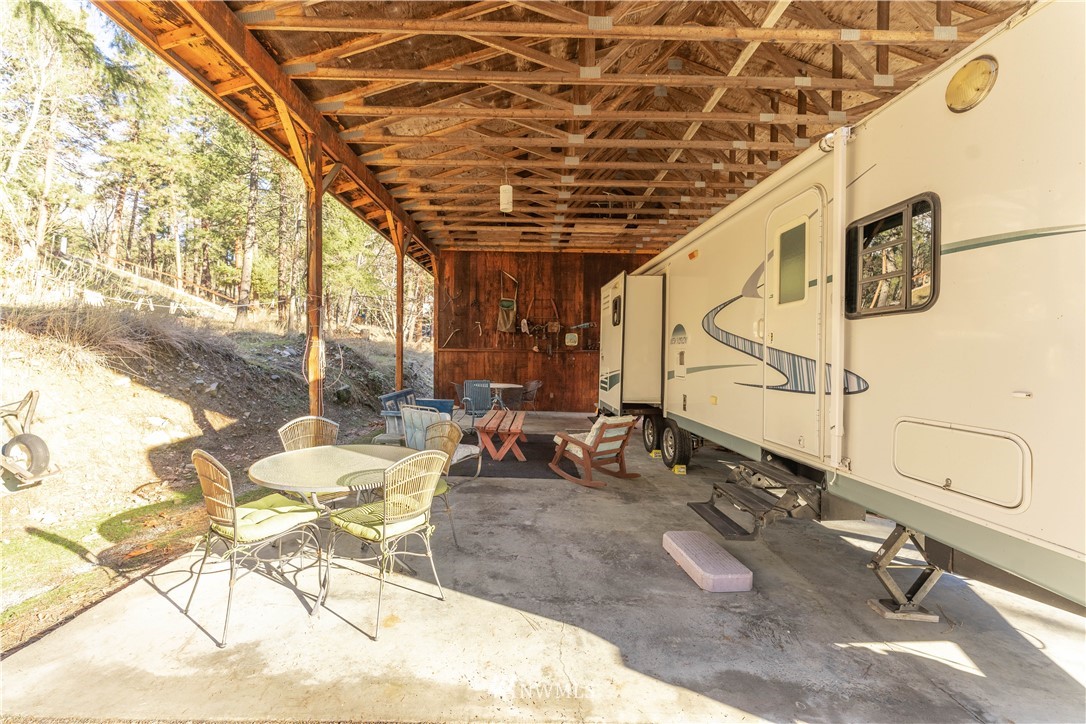 11444 South Lakeshore Road Chelan, WA 98816 - Photo 16 of 40 Gallery Image 16