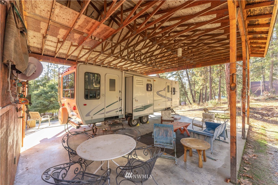 11444 South Lakeshore Road Chelan, WA 98816 - Photo 17 of 40 Gallery Image 17