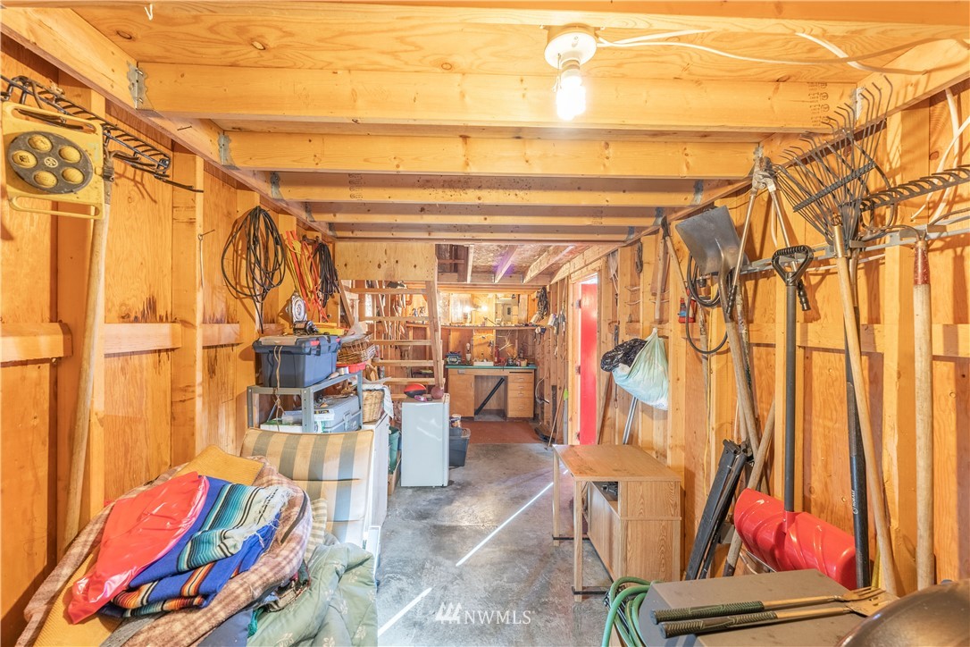 11444 South Lakeshore Road Chelan, WA 98816 - Photo 19 of 40 Gallery Image 19