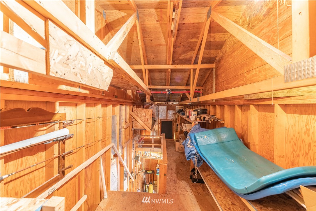 11444 South Lakeshore Road Chelan, WA 98816 - Photo 20 of 40 Gallery Image 20